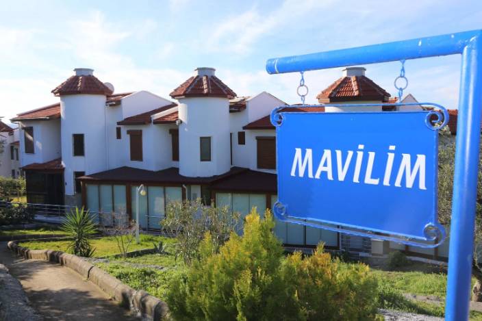 Kayahan'ın 'Gönül Köşkü' satışa çıktı: Deniz manzaralı ev bu fiyata satılacak 1