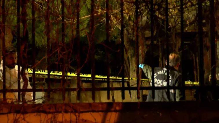 İstanbul'da parkta dehşet! Silahlı kavgada 1 kişi hayatını kaybetti, yaralılar var 3