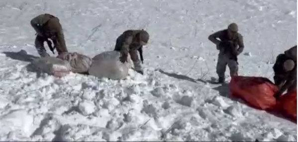 Kar ve tipinin içinde tam 348 kilo ele geçirildi: Zulaları bir bir patlatıldı 4