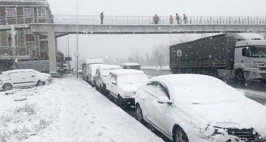 Hangi illerde okullar tatil edildi: Valiliklerden peş peşe açıklama geldi 1