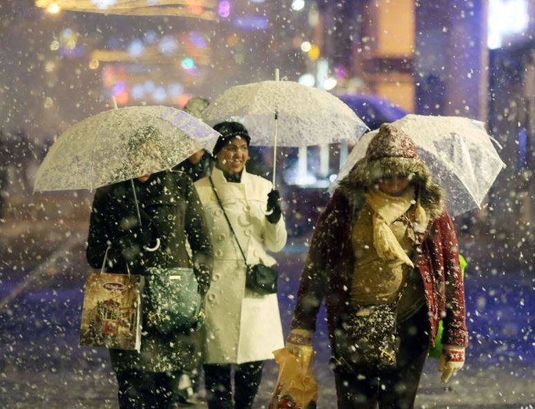 Kar yağışı İstanbul'u ne zaman terk edecek? İstanbul Valiliği ve Meteorolojiden dikkat çeken uyarı! Gün verildi 3