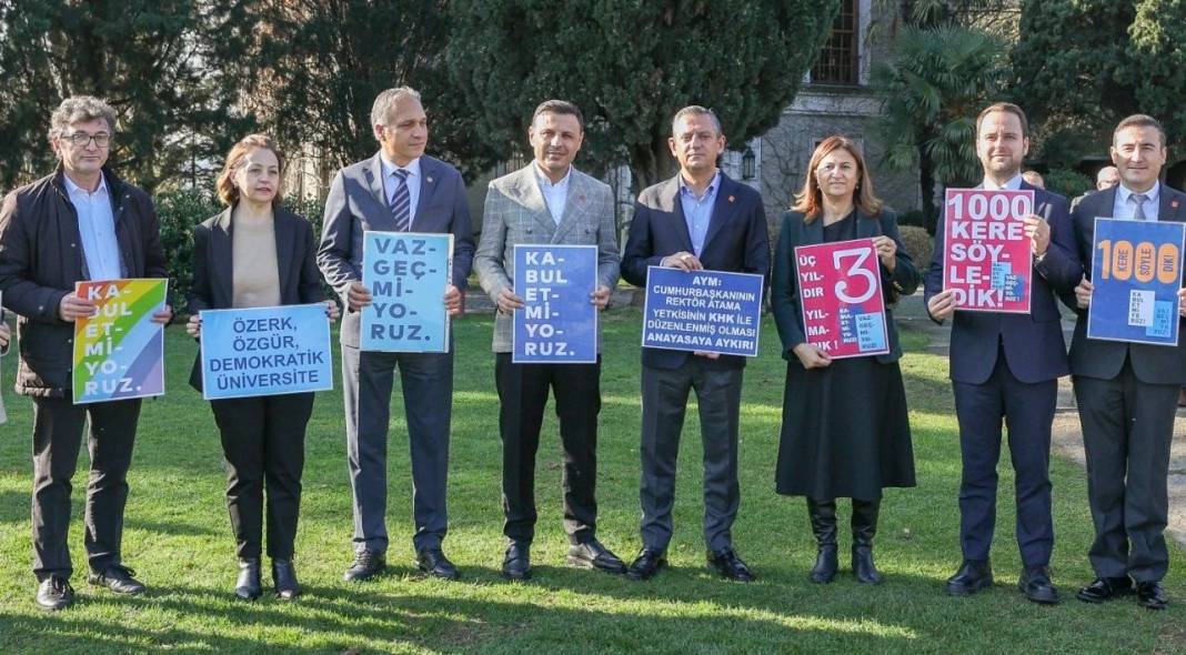 Özgür Özel Boğaziçi'ndeki öğrencilerle dayanışma gösterdi: "İşgalin fotoğrafı" diye tanımladı 5