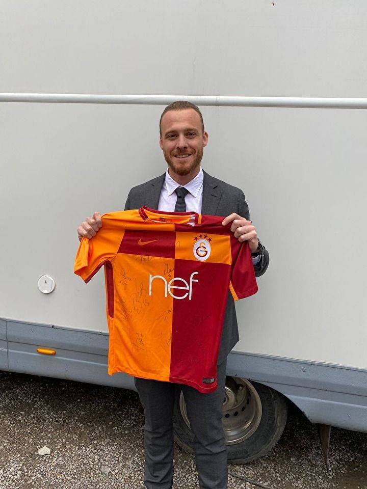 Ünlüler hangi takımları tutuyor? Dev liste çıkarıldı 6