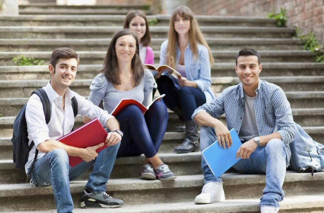 Üniversite adayları dikkat! En çok kontenjanı azalan bölümler açılandı 8