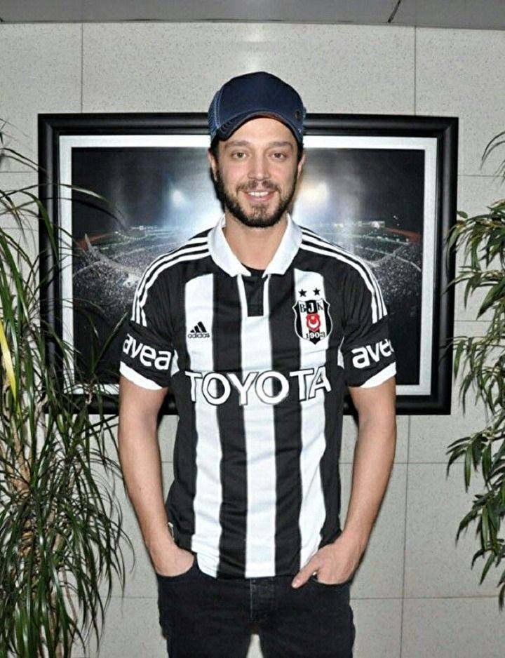 Ünlüler hangi takımları tutuyor? Dev liste çıkarıldı 26