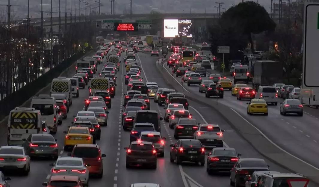 Bayramda gezecek olanlar dikkat! Yollarda radarlar ve hız sınırları değişti 10