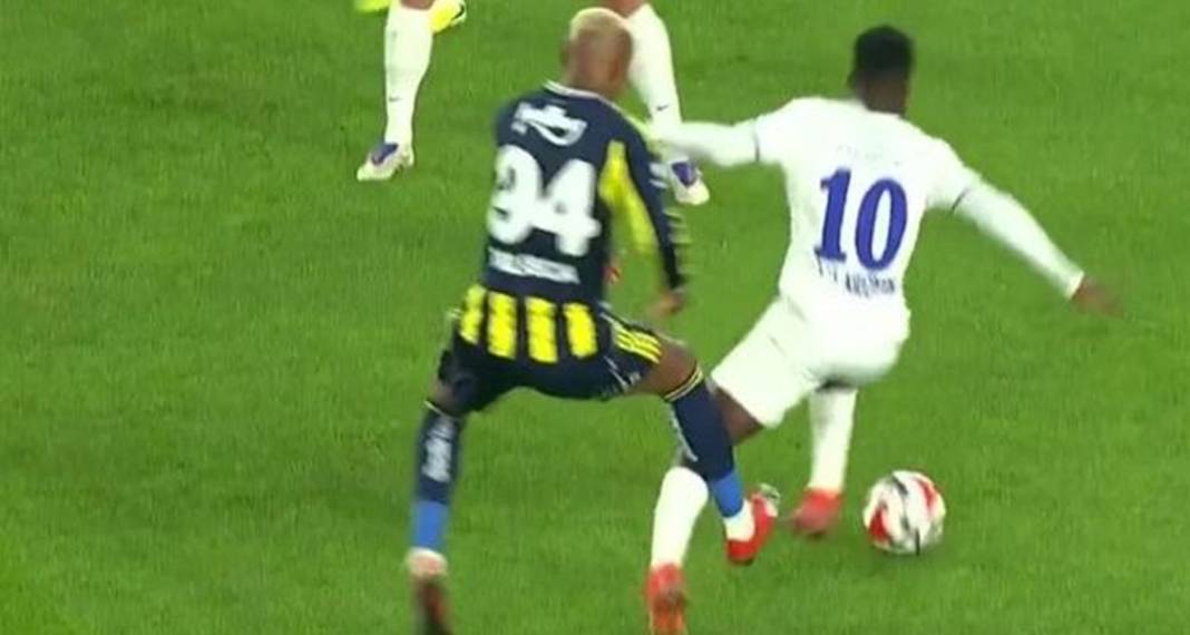 Eski hakemler Fenerbahçe-Rizespor maçının kararlarını yorumladı 4