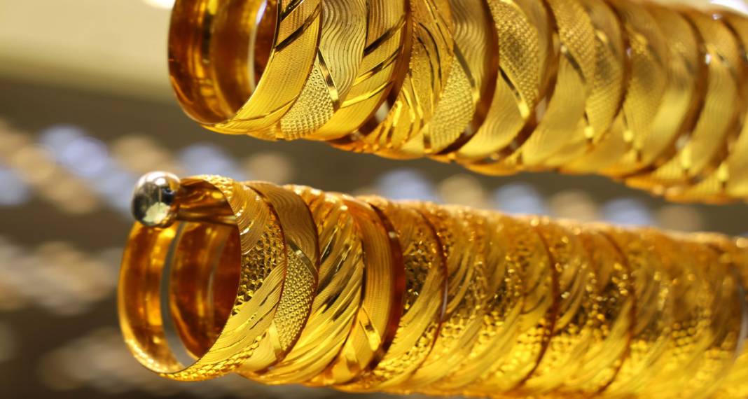 İslam Memiş'ten altın için 'sert düşüş' uyarısı 2