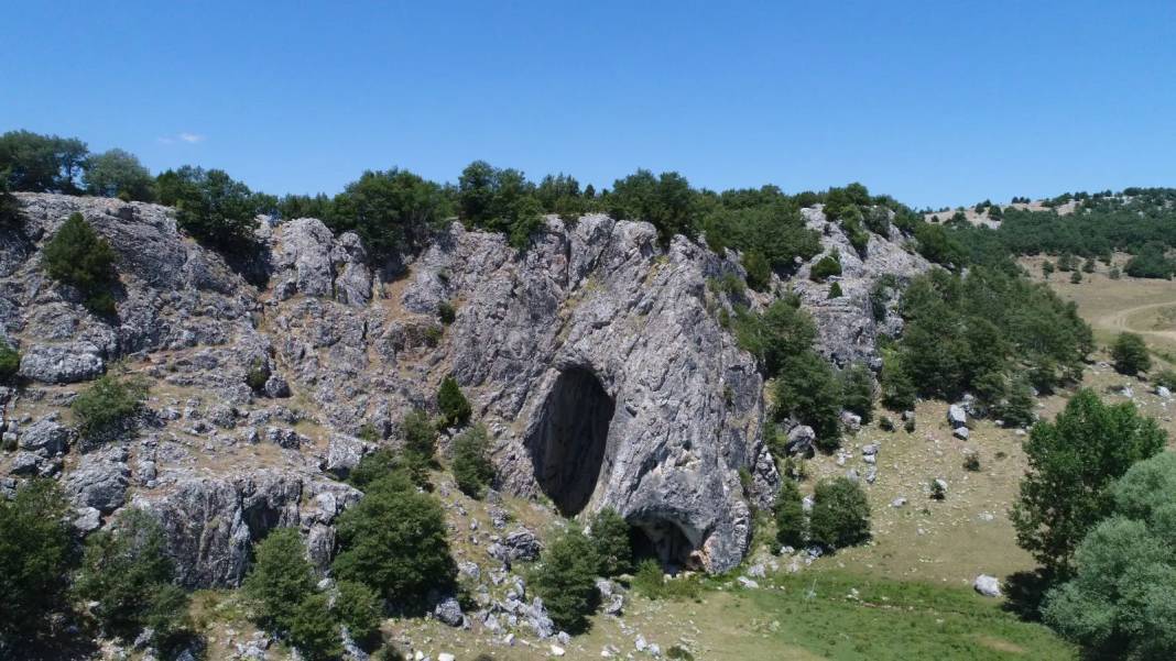 Bu mağaraya giren il değiştiriyor: Bir ucu Eskişehir'de bir ucu Bolu'da 2