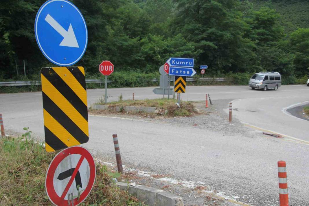 29 tabelalı kavşak sürücüleri şaşkına çevirdi: “Labirent gibi” 4