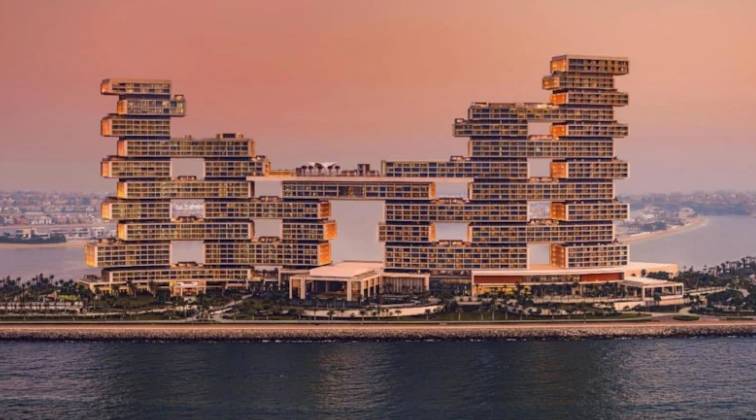 Geceliği 4,7 milyon TL! Dünyanın en pahalı standart otel odası 3
