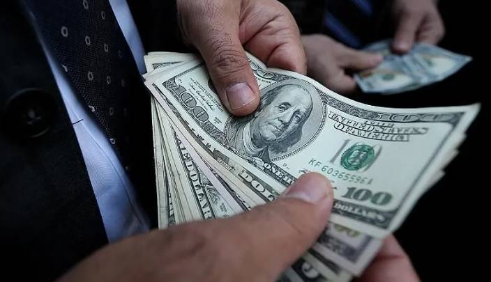 Döviz kurlarında yeni hafta rekorla başladı! Dolar 47 TL seviyesinde 3