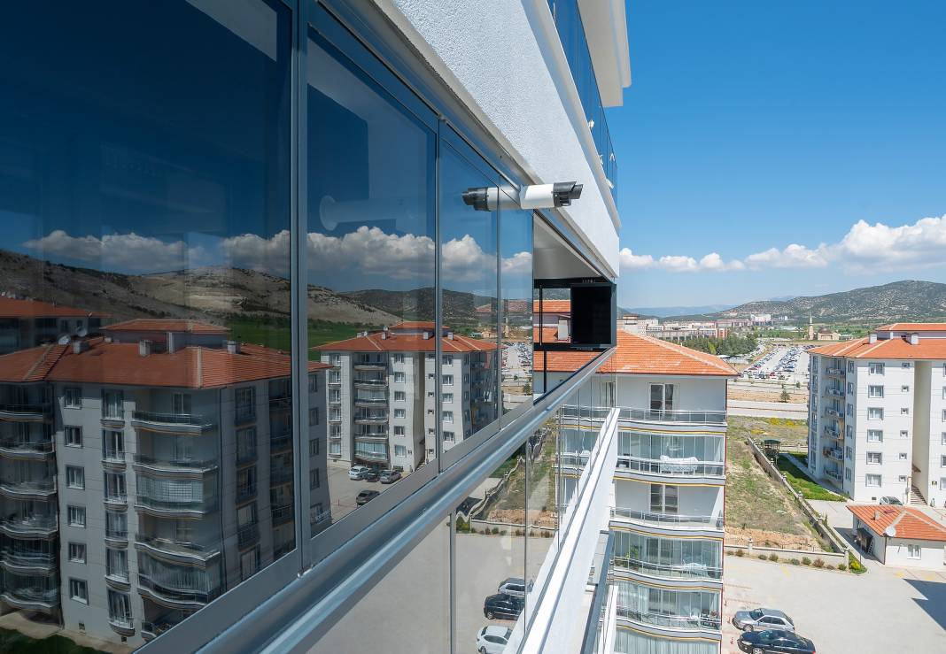 Cam balkon düzenlemesinde yeni dönem: Tüm kat maliklerinin onayı gerekecek 2