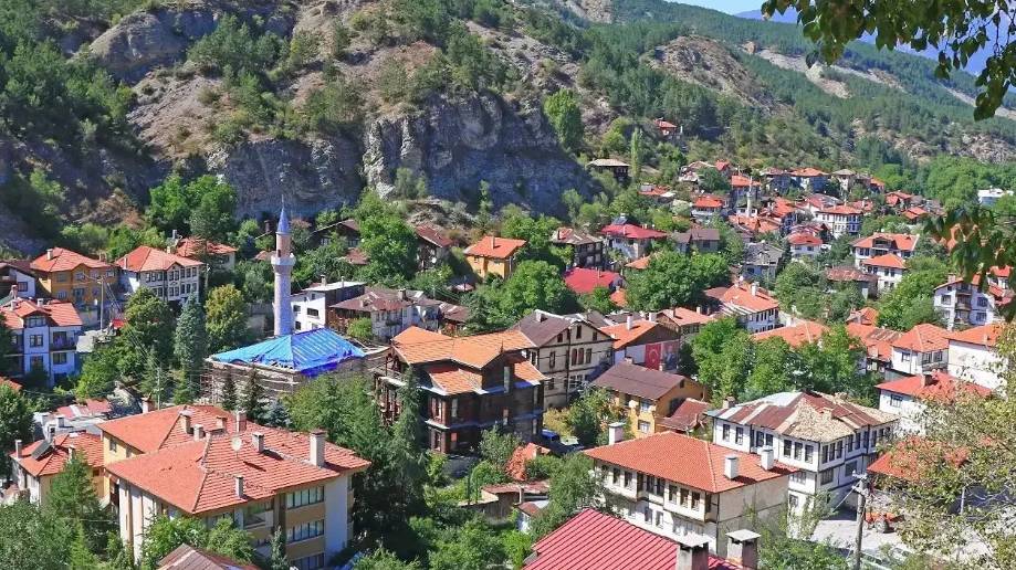 Tatil için gidiyorlar, yerleşip kalıyorlar: Huzurun adresi 29 ilçe 3