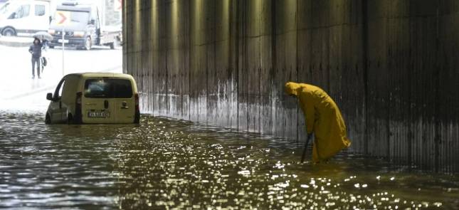 İstanbul’daki rekor selin arkasında El Nino mu var? Felaketin 3 nedenini meteoroloji uzmanı açıkladı! 3