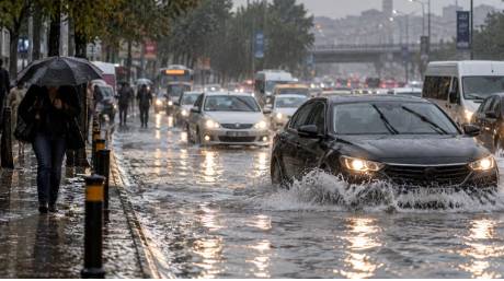 İstanbul’daki rekor selin arkasında El Nino mu var? Felaketin 3 nedenini meteoroloji uzmanı açıkladı! 1