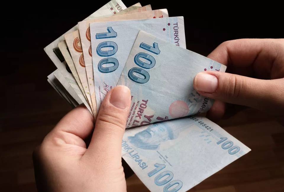 Ocak ayında emekli ve memur maaşı ne kadar artacak? İşte iki zam senaryosu 2