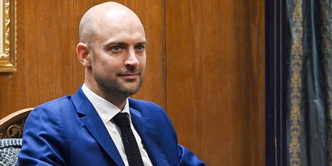 Fransa'da dışişleri bakanı'nın telefonu hacklendi: Siber güvenlik zaafiyeti gündemde