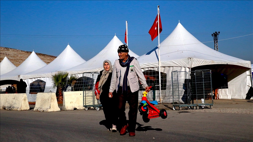 Geçişler devam ediyor: Sınır kapılarında Suriye’ye dönüş yoğunluğu