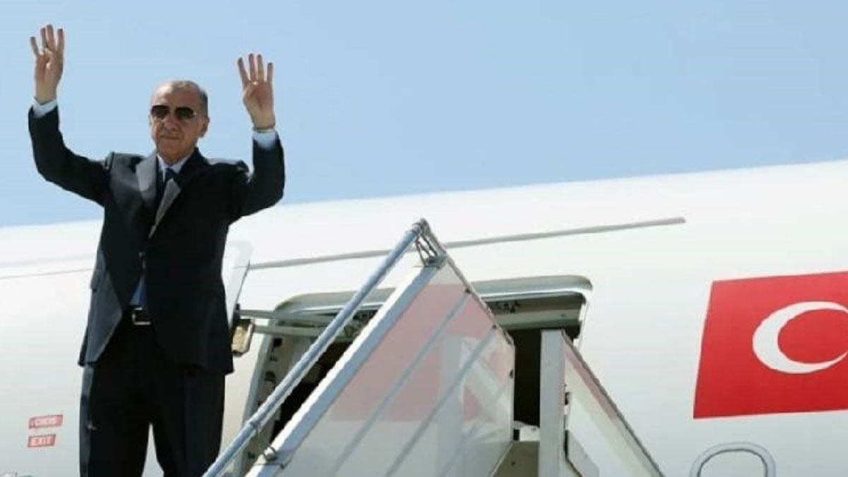 Cumhurbaşkanı Erdoğan D-8 Zirvesi için Mısır'a gitti