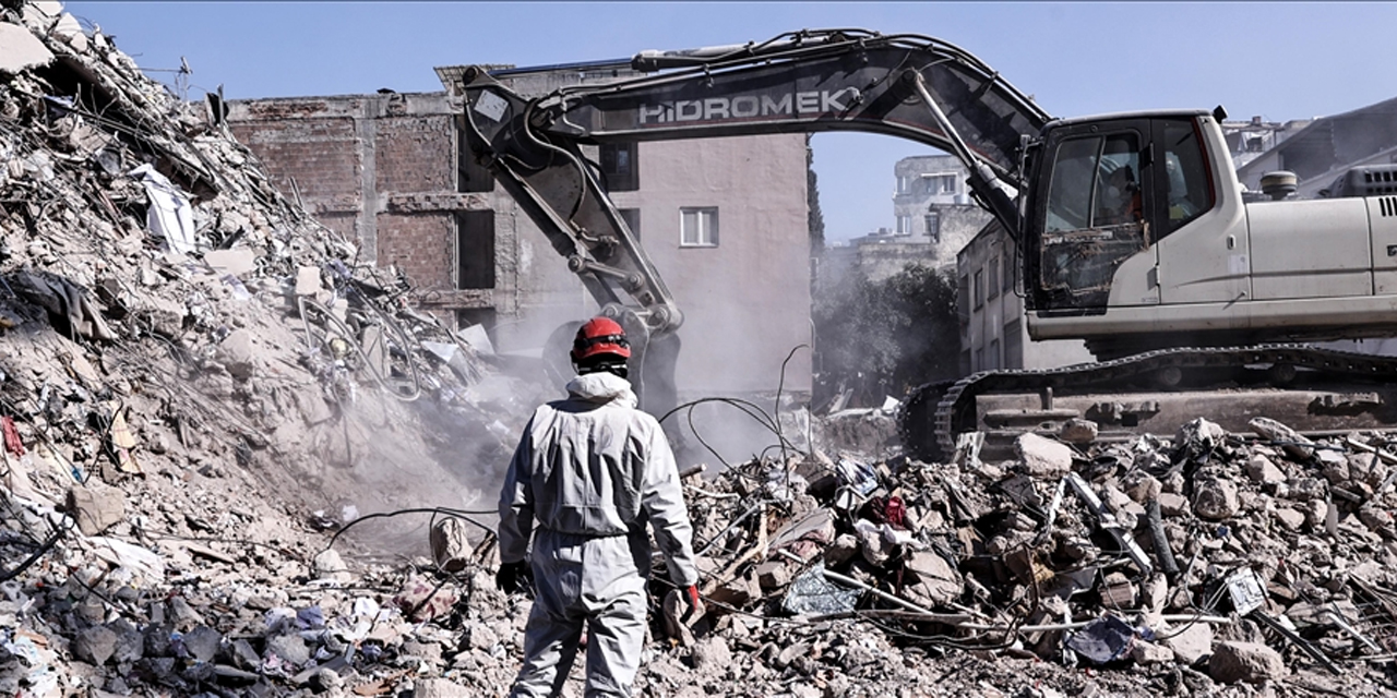 Abdurrahman Tutdere: Deprem molozları asbest tehlikesi yaratıyor, 400 bin kanser vakası bekleniyor