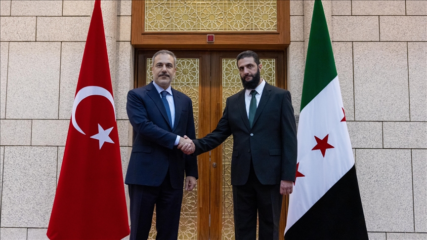 Bakan Fidan’dan Şam’a ziyaret: HTŞ lideri Colani ile bir araya geldi