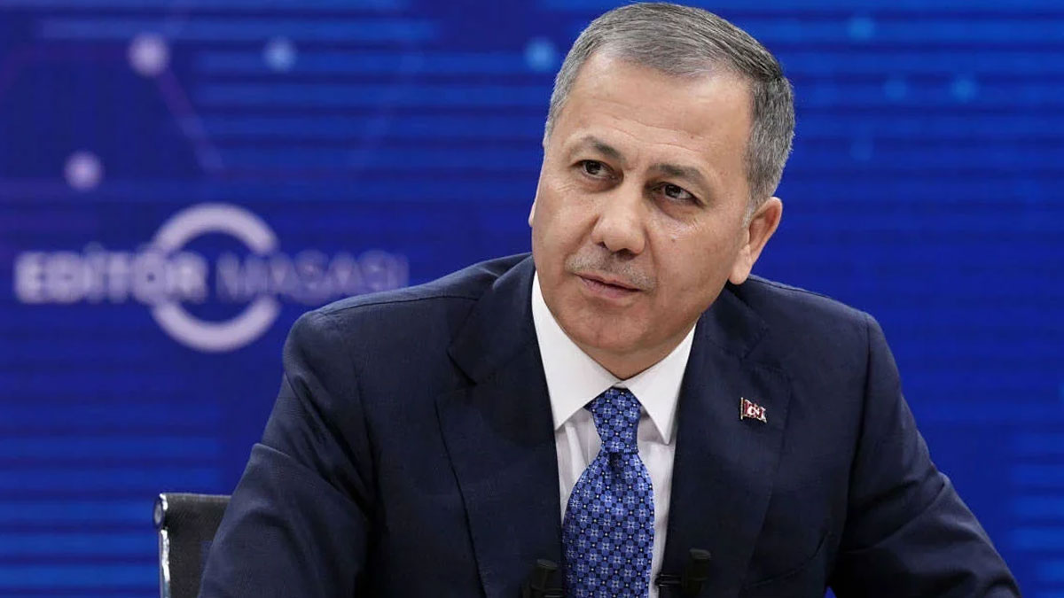Ali Yerlikaya ülkelerine dönen Suriyeli sayısını açıkladı