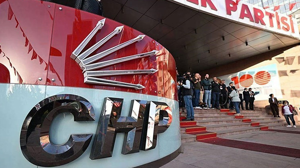 CHP MYK 'asgari ücret' gündemiyle olağanüstü toplandı