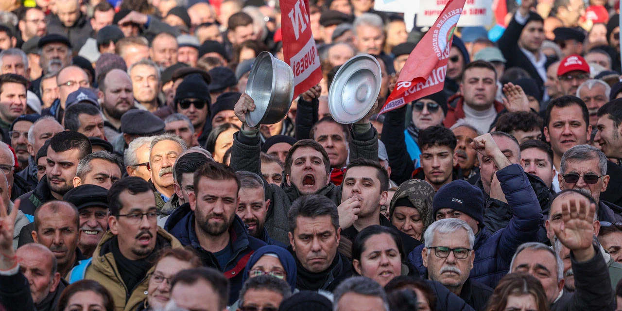 TÜİK yaşam koşulları istatistiklerini açıkladı: 2024'te Türkiye'de yoksulluk arttı