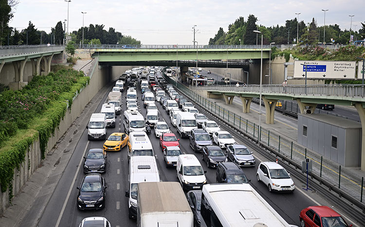 Haliç Köprüsü'nde trafik yoğunluğu