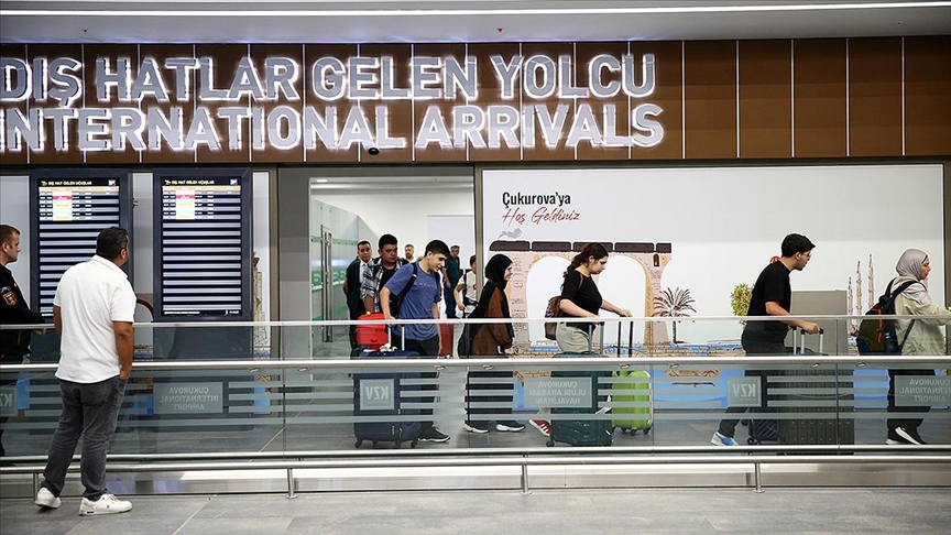 Bakan Uraloğlu paylaştı: Çukurova Uluslararası Havalimanı’nda 13 bin 698 uçak iniş kalkış yaptı