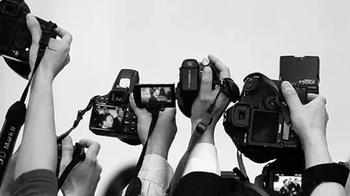 Gazetecilere yeşil pasaport için kanun teklifi