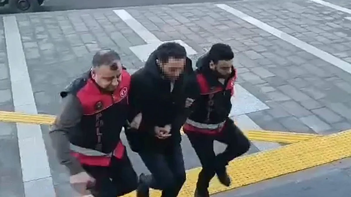 Belediye çalışanına Cumhurbaşkanına hakaretten gözaltı