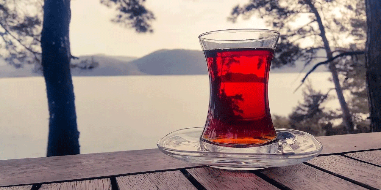 Uzmanlar açıkladı: Her gün çay içenler daha uzun yaşıyor