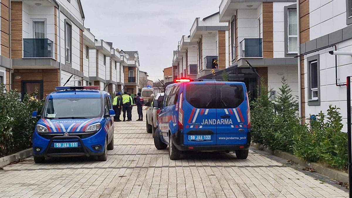 Tekirdağ'da aile kabusu yaşandı: Eşi ile kızını öldürüp kendini vurdu