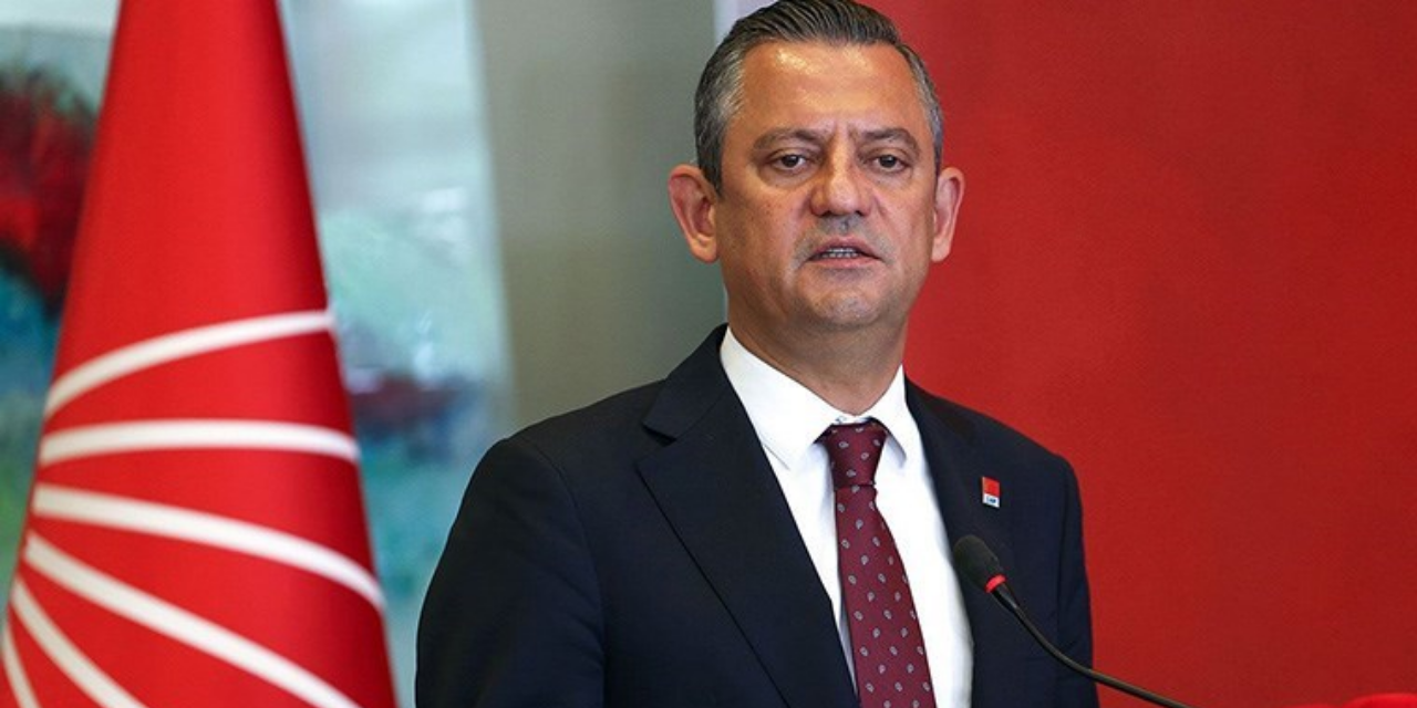 Özgür Özel'den 'Rıza Akpolat' açıklaması: Hukuksuzluk zincirinin yeni halkası