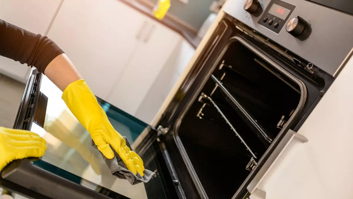 Fırınınız kendi kendini temizleyecek! Ayarı yoksa bile oluyor