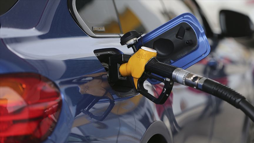 Akaryakıtta zam rüzgarı: Motorinin ardından benzinde de artış bekleniyor!