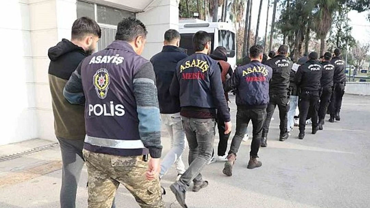 İstanbul’da ‘sahte polis ve sahte savcı’ operasyonu