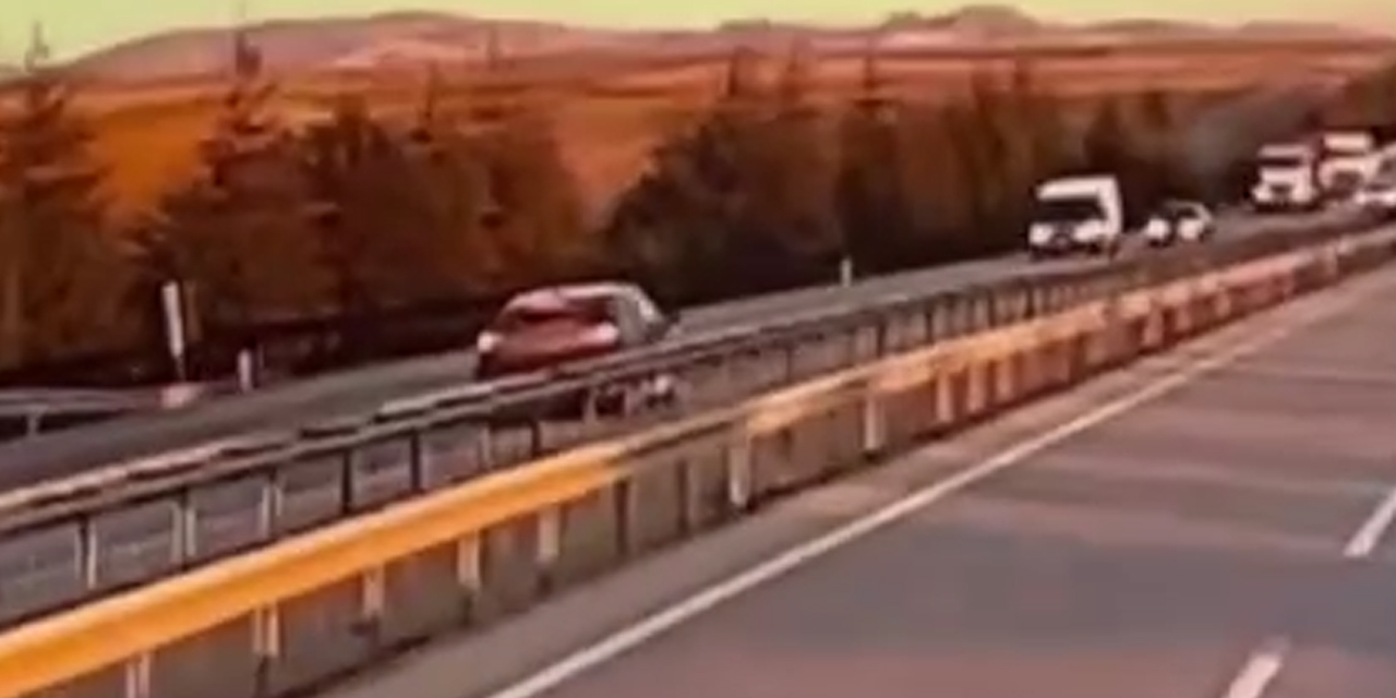 Ankara-Eskişehir yolunda ters şeritten giden araç ortalığı kan gölüne çevirdi: 1 ölü, 3 yaralı