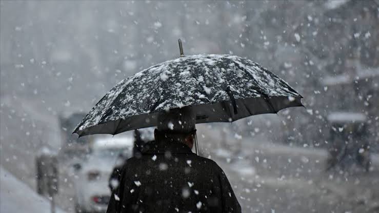 Meteoroloji uyardı: O bölgelerde sağanak ve kar etkili olacak!