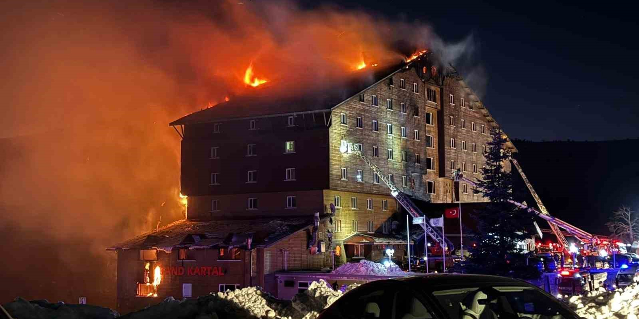 Bolu’daki otel yangında soruşturma derinleşiyor: Belediye ve itfaiyeden gözaltına alınanalar var