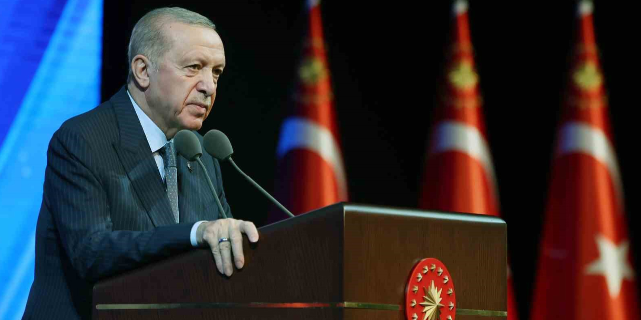 Erdoğan: Yargıya tehdit kabul edilemez, hiç kimse hukukun üstünde değildir