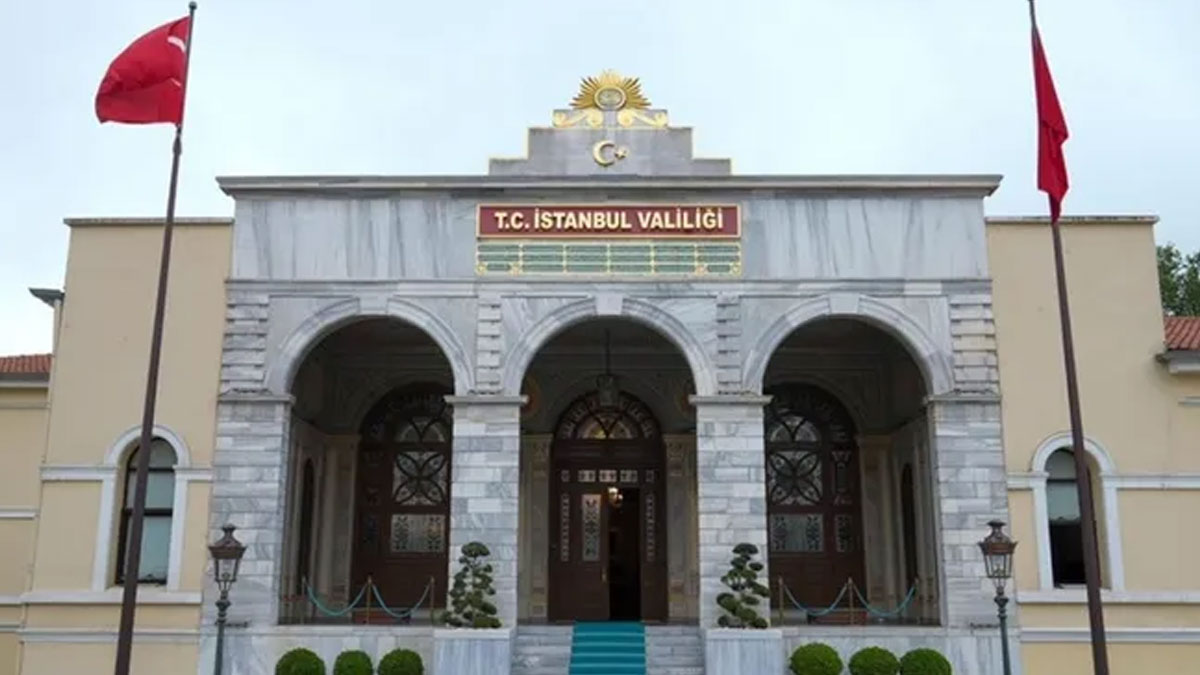 İstanbul Valiliği'nden cuma namazı yazısı: Kamu kurumlarına yazı gönderdi