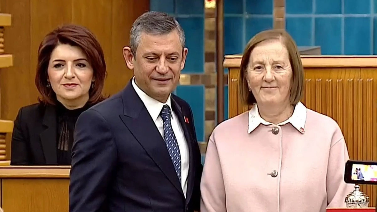 Selma Aliye Kavaf CHP'ye Katıldı