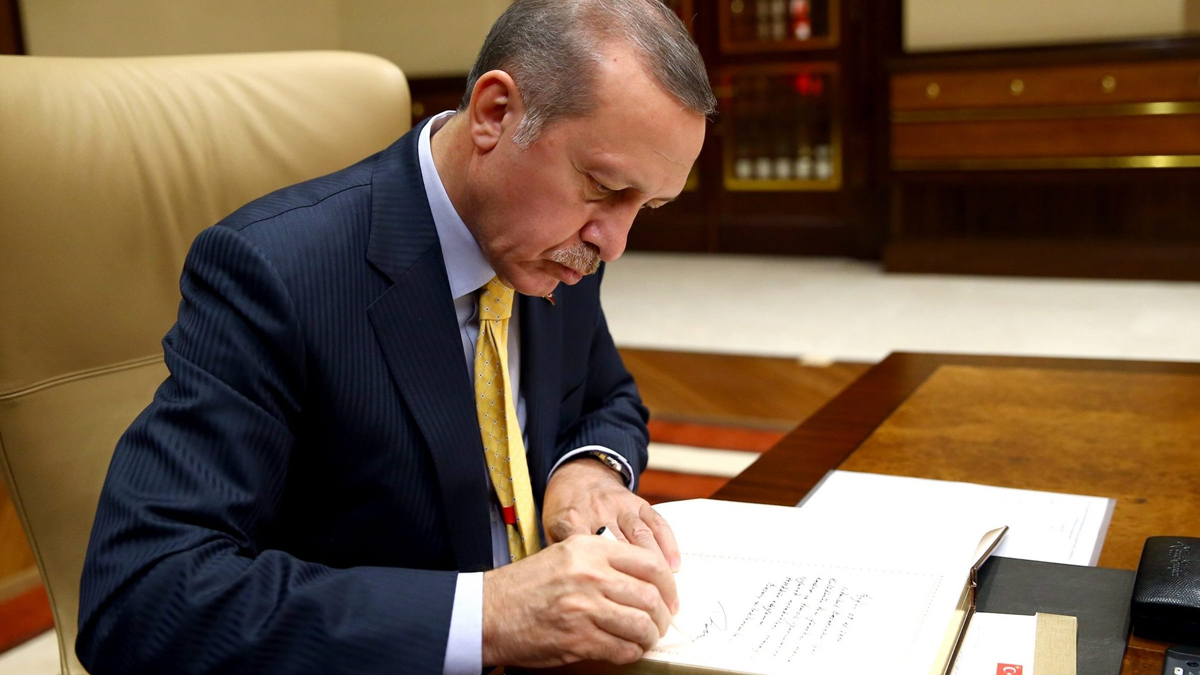 Atama kararları Resmi Gazete'de: O isimlere yeni görev