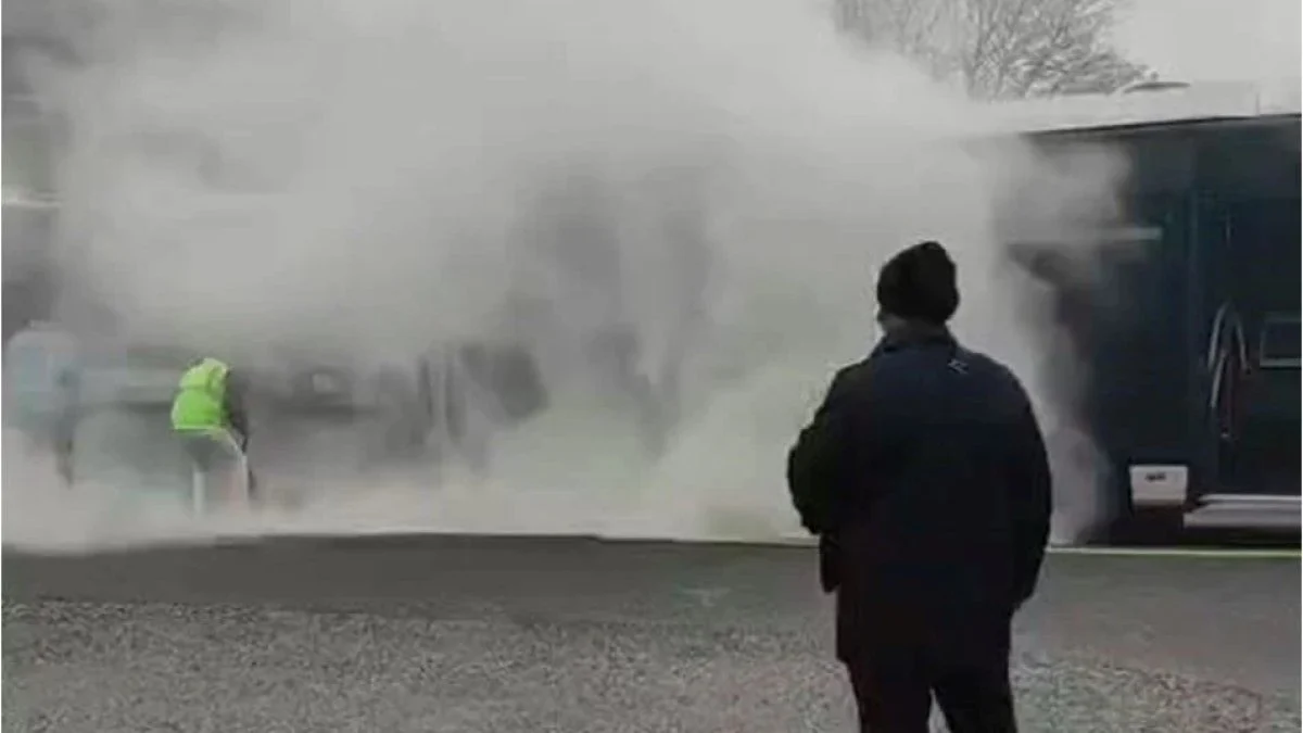 Zincirlikuyu metrobüste yangın paniği