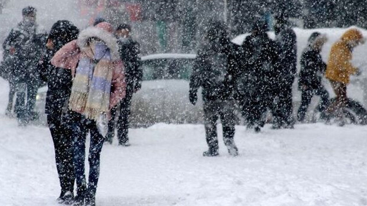İstanbul'da kar yağışı başladı