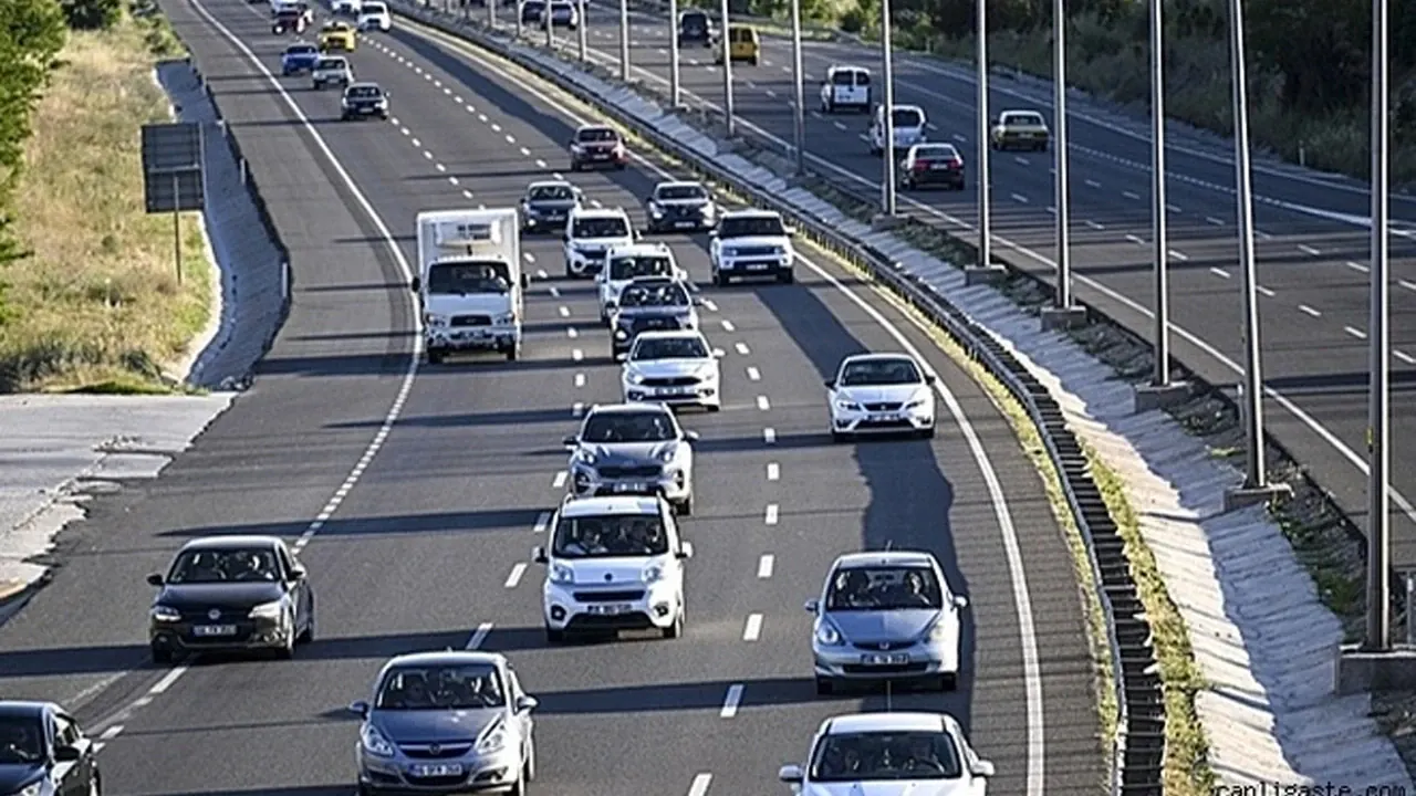 Yola çıkacaklar dikkat! Trafikte son durum ne?