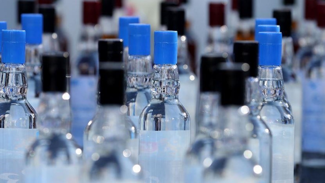 Türkiye'de sahte içki ölümleri tırmanıyor: Bir ayda 103 can kaybı